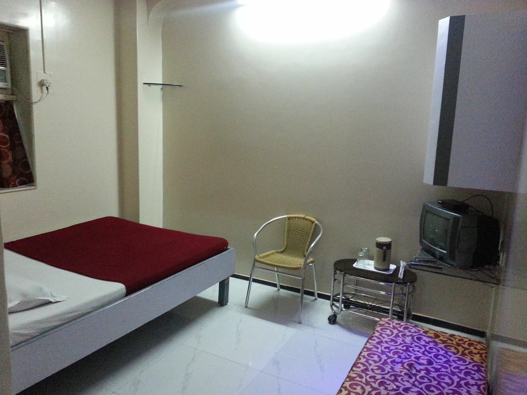 New Metro Guest House Mumbai Exterior photo